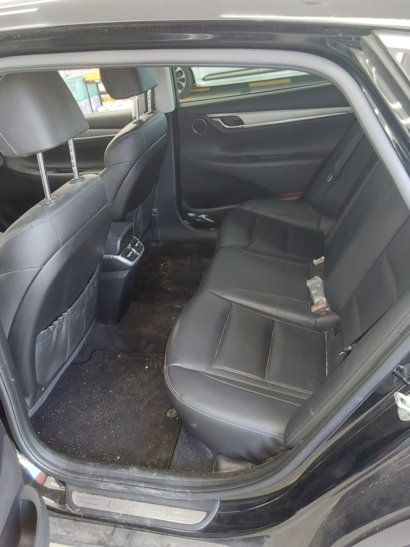 HYUNDAI THE NEW GRANDEUR IG LPi 3.0 RENTAL CAR PREMIUM 2022 - zdjęcie 12