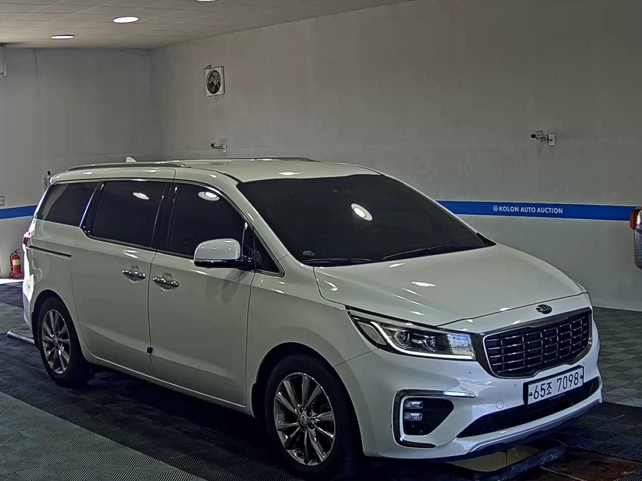 KIA THE NEW CARNIVAL 9-SEATER GASOLINE NOBLESSE SPECIAL 2019 - zdjęcie 3