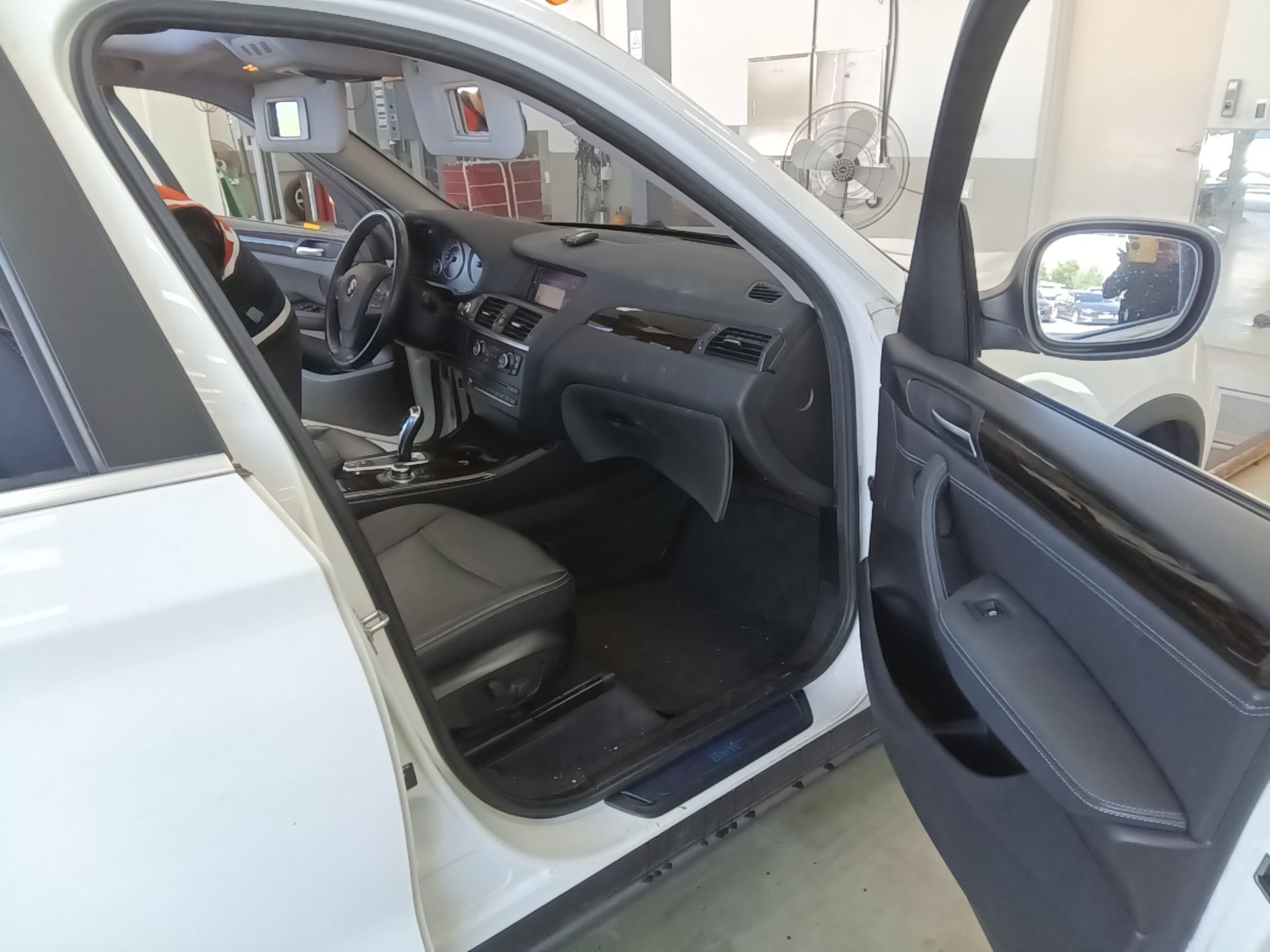 BMW X3 (2ND GEN) 20d xDRIVE HIGH 2012 - zdjęcie 14