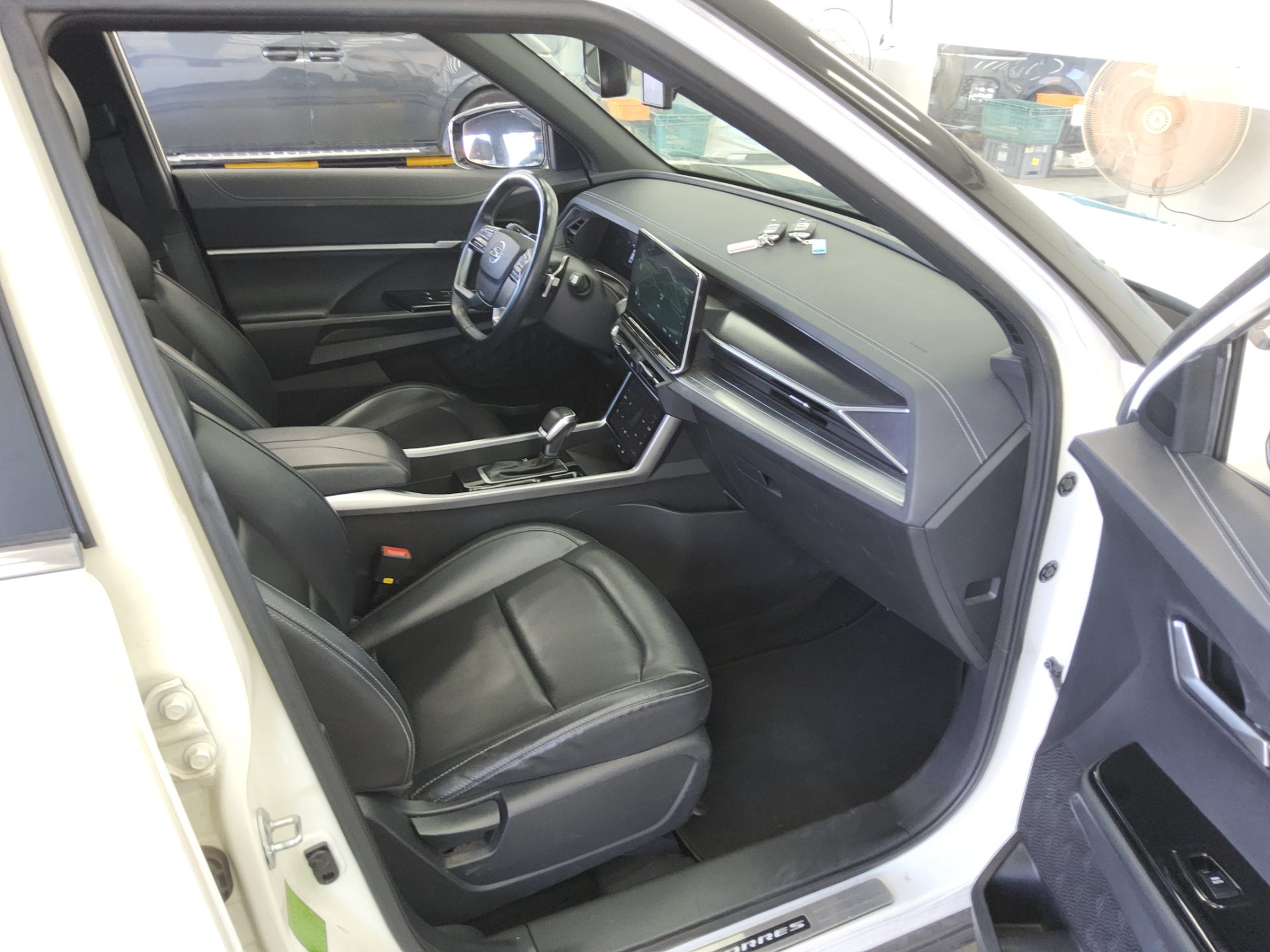 KG MOBILITY (SSANGYONG) TORRES 1.5 GDI-T 4WD T7 2023 - zdjęcie 14