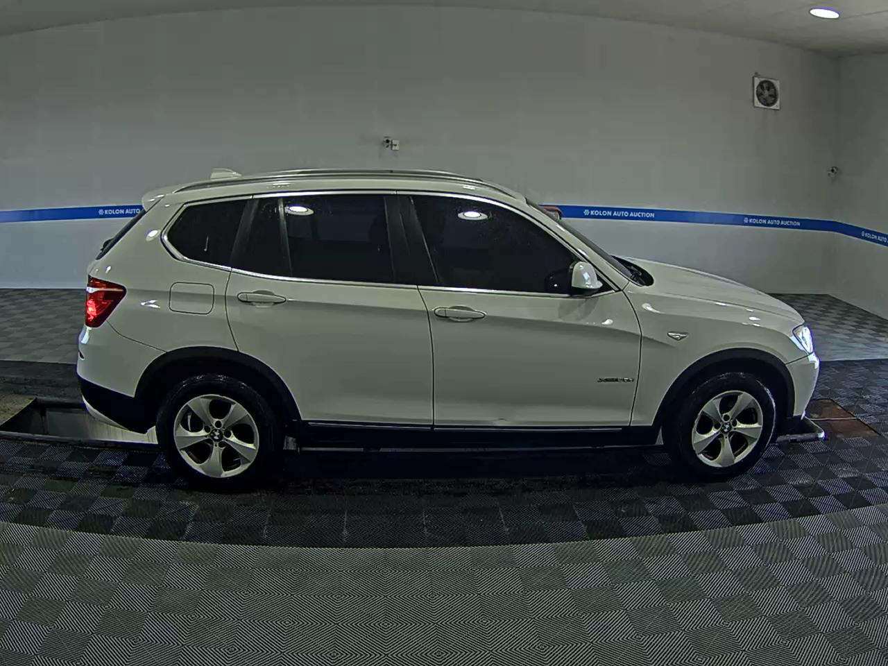 BMW X3 (2ND GEN) 20d xDRIVE HIGH 2012 - zdjęcie 4