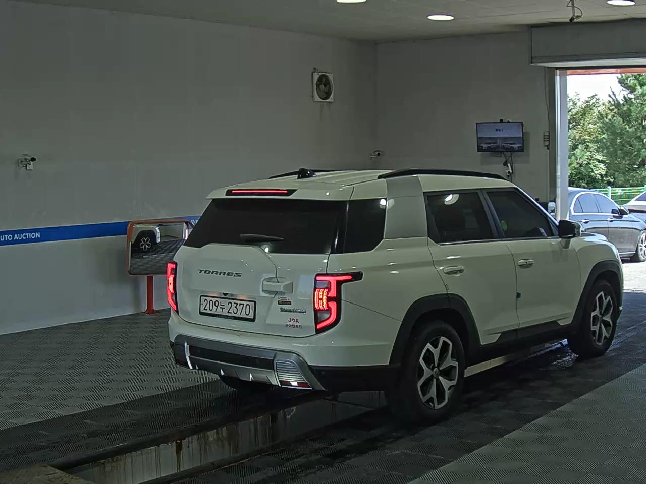 KG MOBILITY (SSANGYONG) TORRES 1.5 GDI-T 4WD T7 2023 - zdjęcie 5