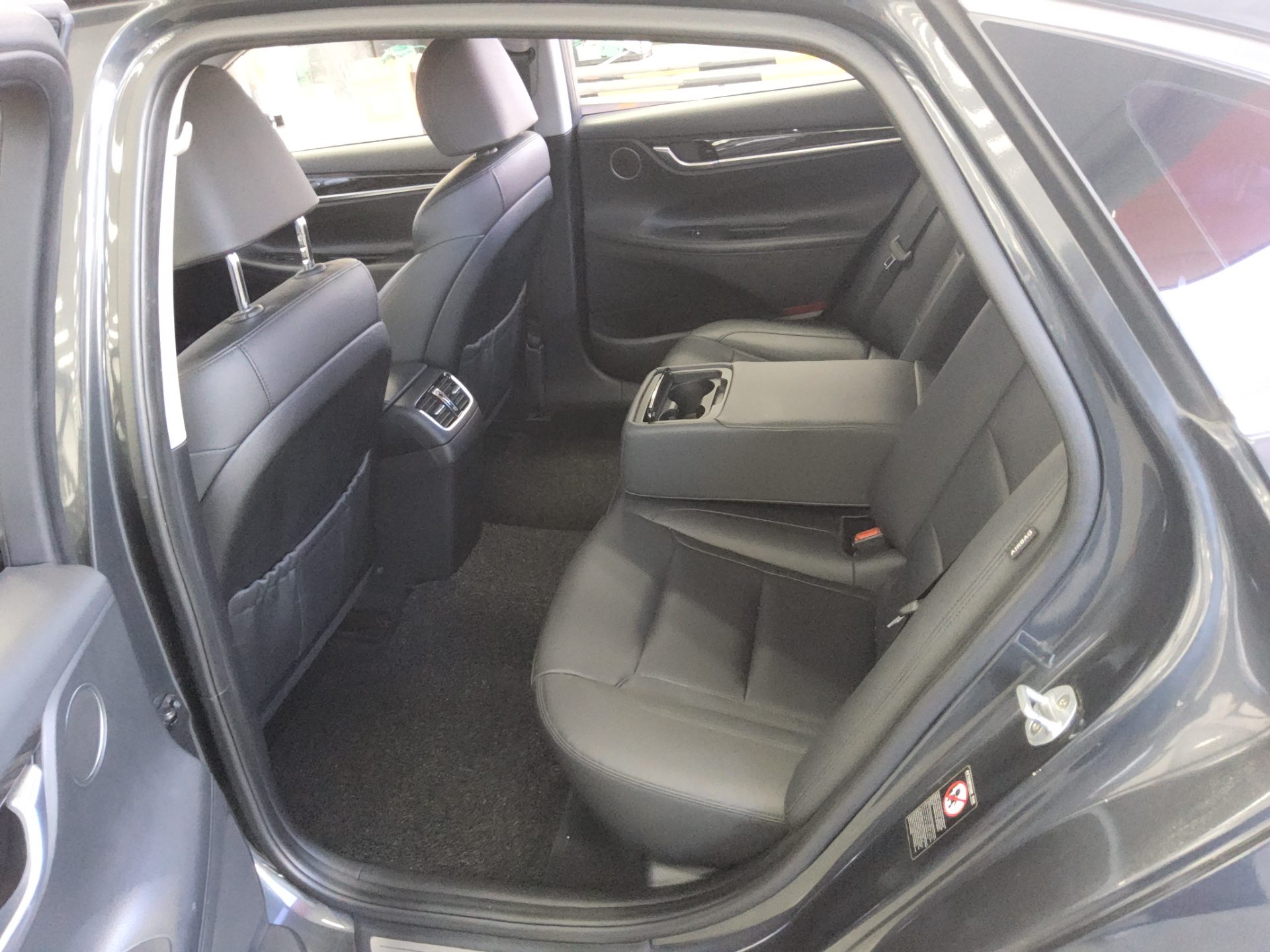 HYUNDAI GRANDEUR IG 3.0 LPi RENTAL CAR MODERN BASIC 2019 - zdjęcie 12