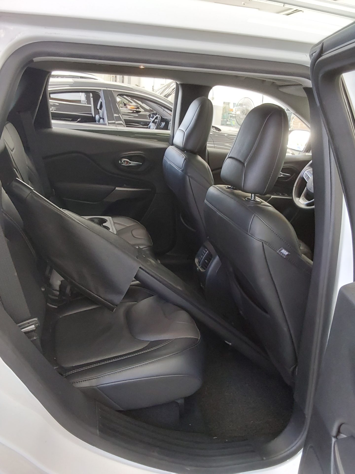 JEEP CHEROKEE (KL) 2.4 LIMITED 2021 - zdjęcie 13