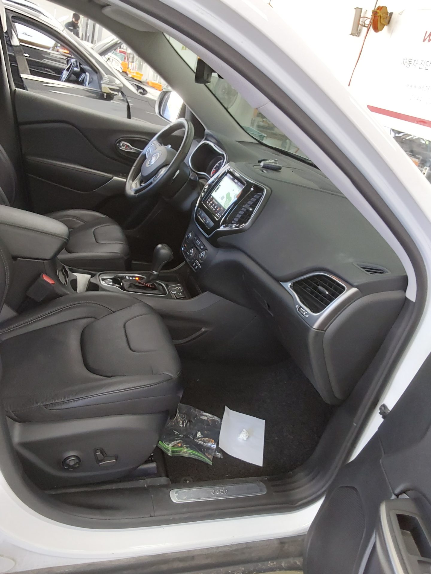 JEEP CHEROKEE (KL) 2.4 LIMITED 2021 - zdjęcie 14
