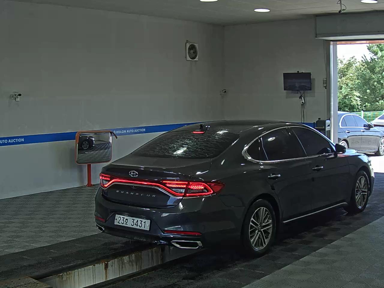HYUNDAI GRANDEUR IG 3.0 LPi RENTAL CAR MODERN BASIC 2019 - zdjęcie 5
