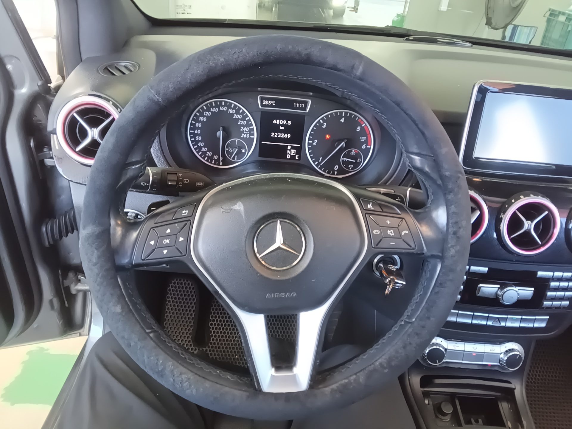 MERCEDES-BENZ B-CLASS (2ND GEN) B200 CDI BLUE EFFICIENCY 2014 - zdjęcie 17