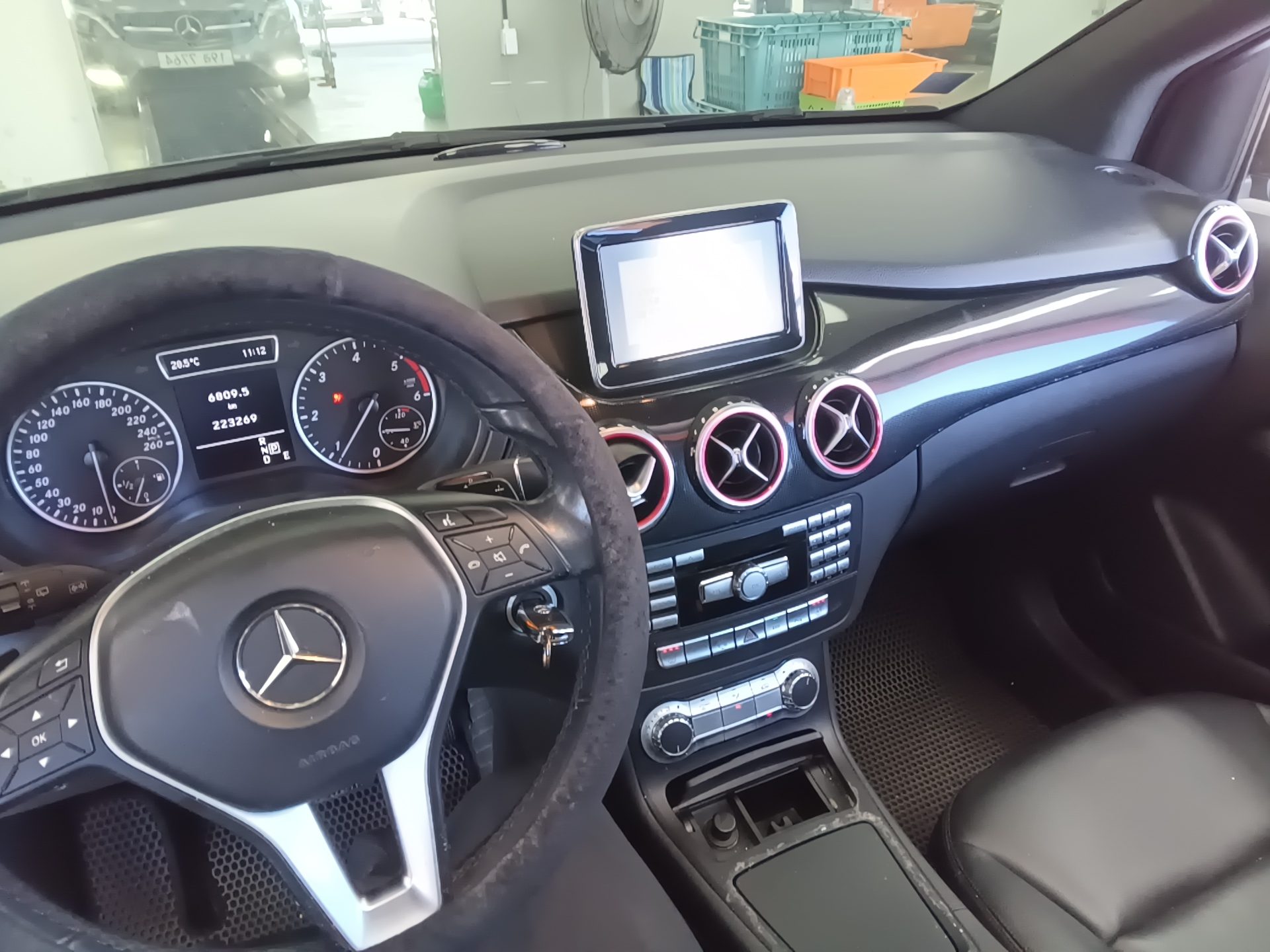 MERCEDES-BENZ B-CLASS (2ND GEN) B200 CDI BLUE EFFICIENCY 2014 - zdjęcie 11