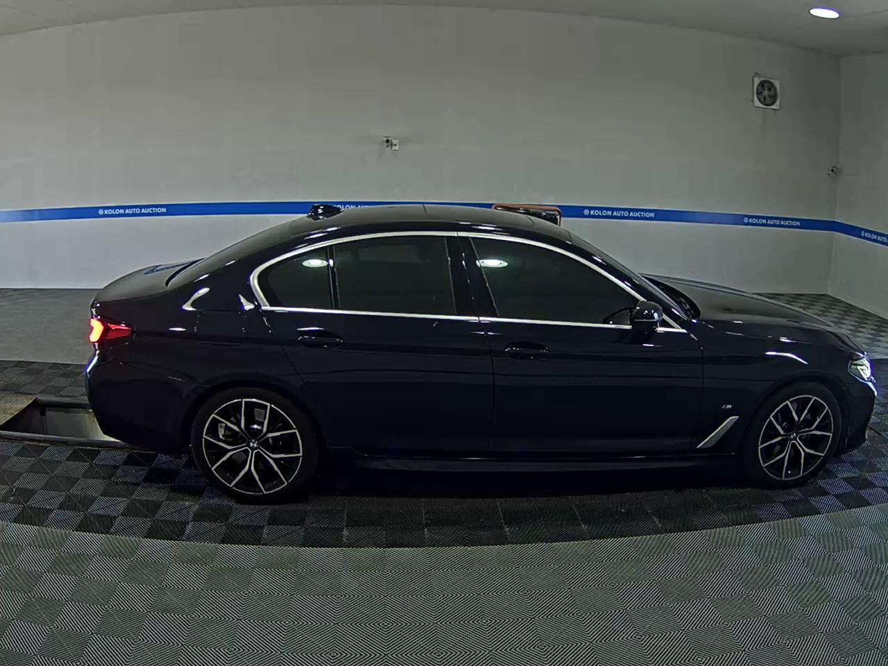 BMW 5 SERIES (7TH GEN) 530i xDRIVE M SPORT PACK 2022 - zdjęcie 4