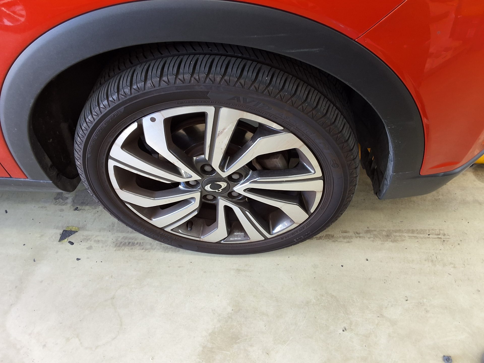 KG MOBILITY (SSANGYONG) VERY NEW TIVOLI 1.5 GASOLINE 2WD LIMITED EDITION 2021 - zdjęcie 24