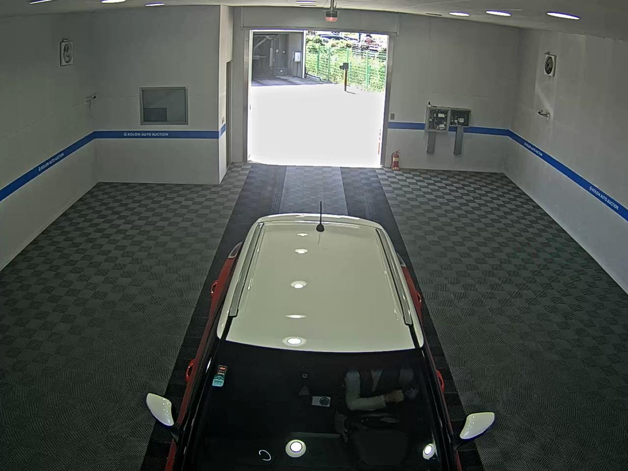 KG MOBILITY (SSANGYONG) VERY NEW TIVOLI 1.5 GASOLINE 2WD LIMITED EDITION 2021 - zdjęcie 7
