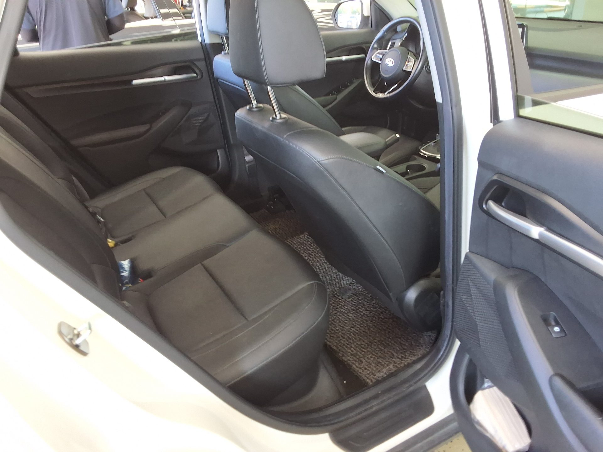 KIA SELTOS 1.6 DIESEL 2WD TRENDY 2021 - zdjęcie 14