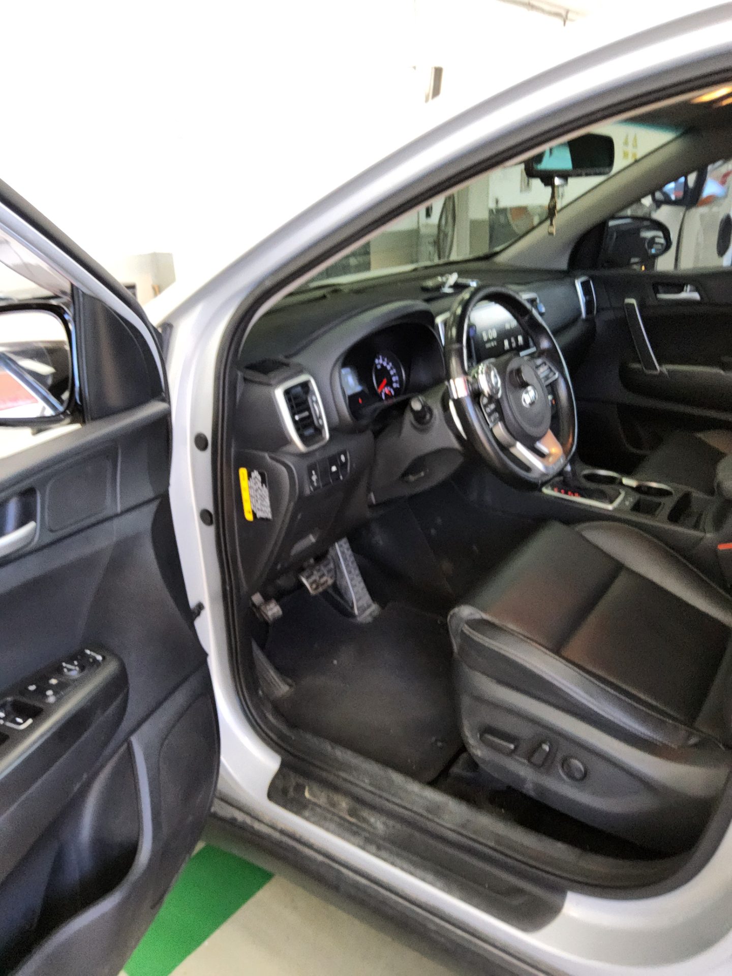 KIA SPORTAGE THE BOLD R2.0 DIESEL 2WD PRESTIGE 2019 - zdjęcie 10