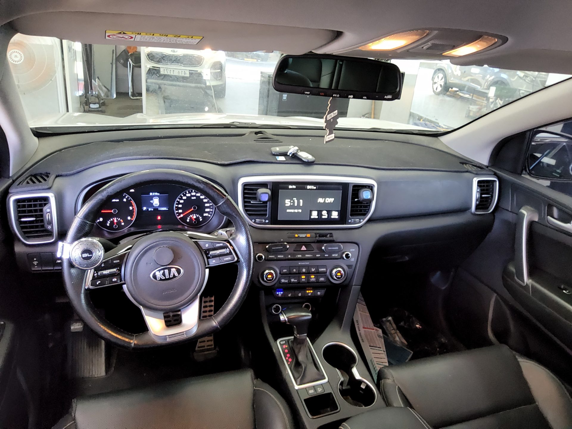 KIA SPORTAGE THE BOLD R2.0 DIESEL 2WD PRESTIGE 2019 - zdjęcie 11