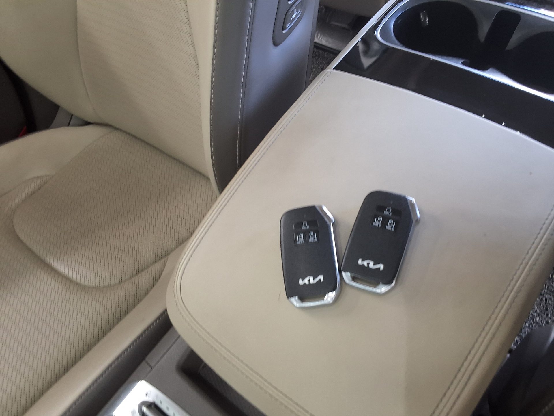 KIA NEW CARNIVAL (KA4) 9-SEATER DIESEL SIGNATURE 2022 - zdjęcie 20