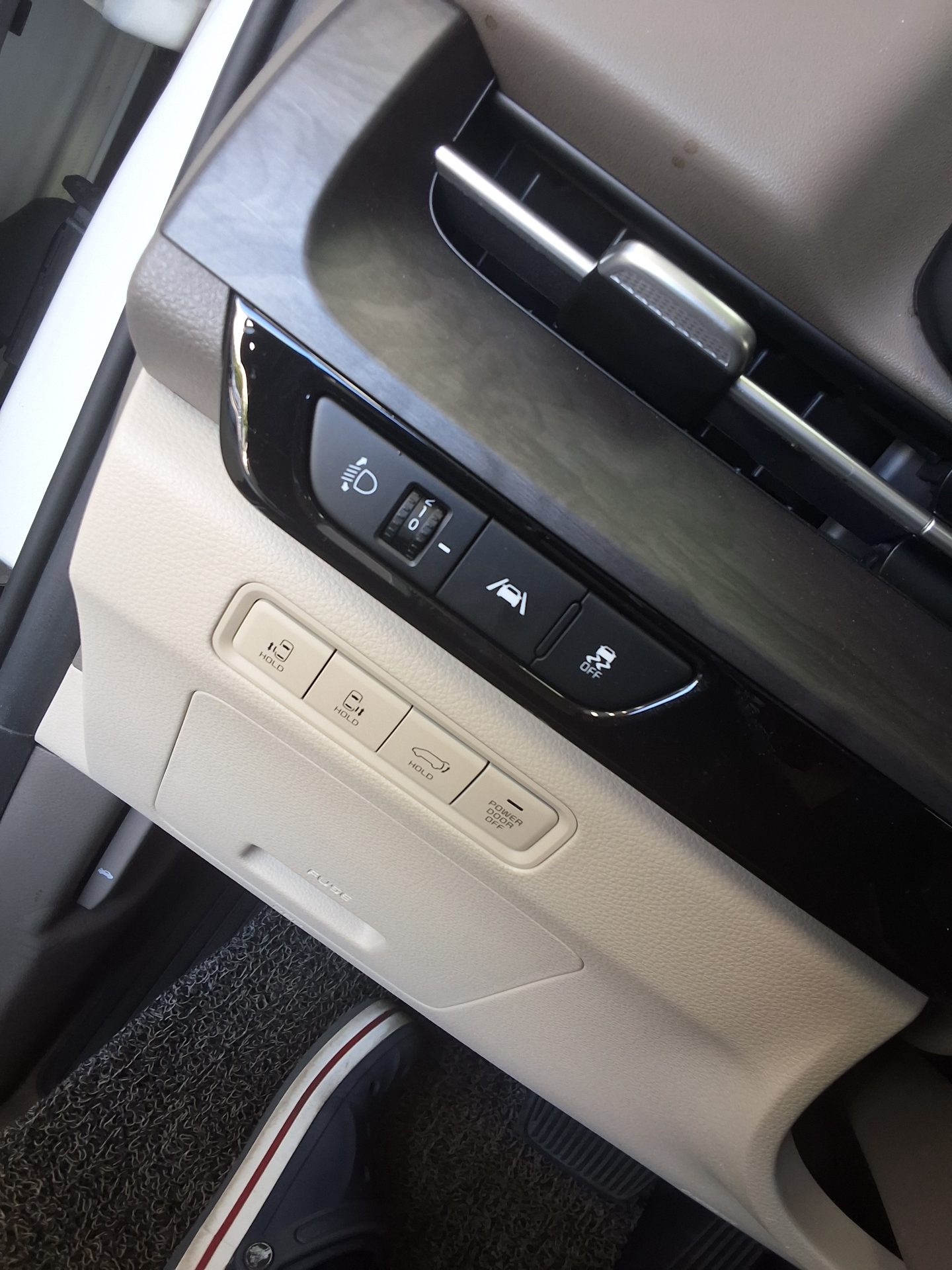 KIA NEW CARNIVAL (KA4) 9-SEATER DIESEL SIGNATURE 2022 - zdjęcie 22
