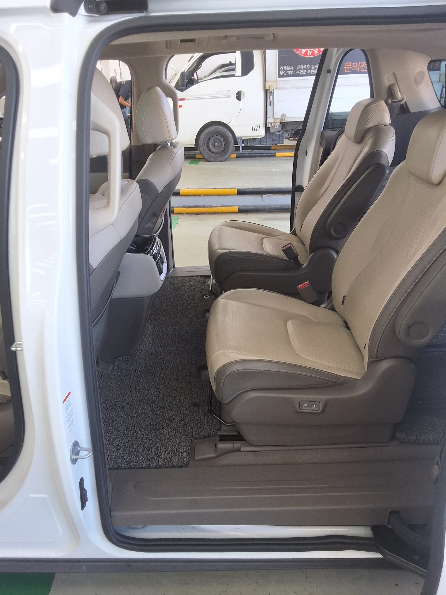 KIA NEW CARNIVAL (KA4) 9-SEATER DIESEL SIGNATURE 2022 - zdjęcie 13