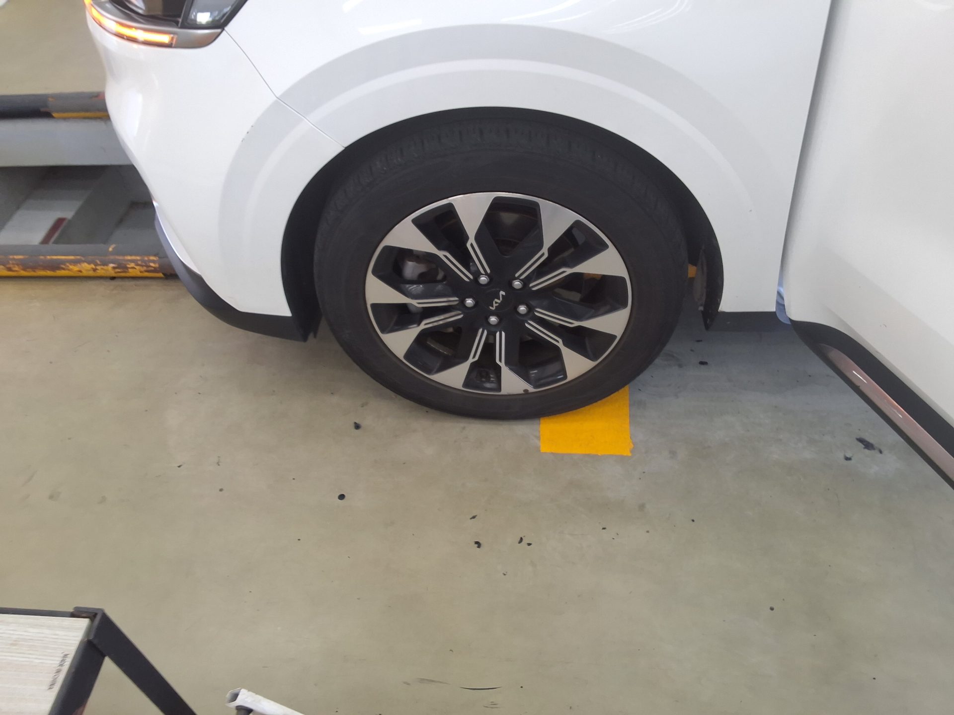 KIA NEW CARNIVAL (KA4) 9-SEATER DIESEL SIGNATURE 2022 - zdjęcie 25