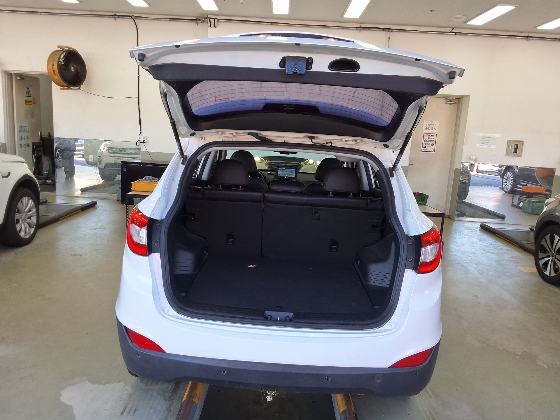 HYUNDAI NEW TUCSON ix DIESEL R2.0 2WD MODERN 2014 - zdjęcie 15