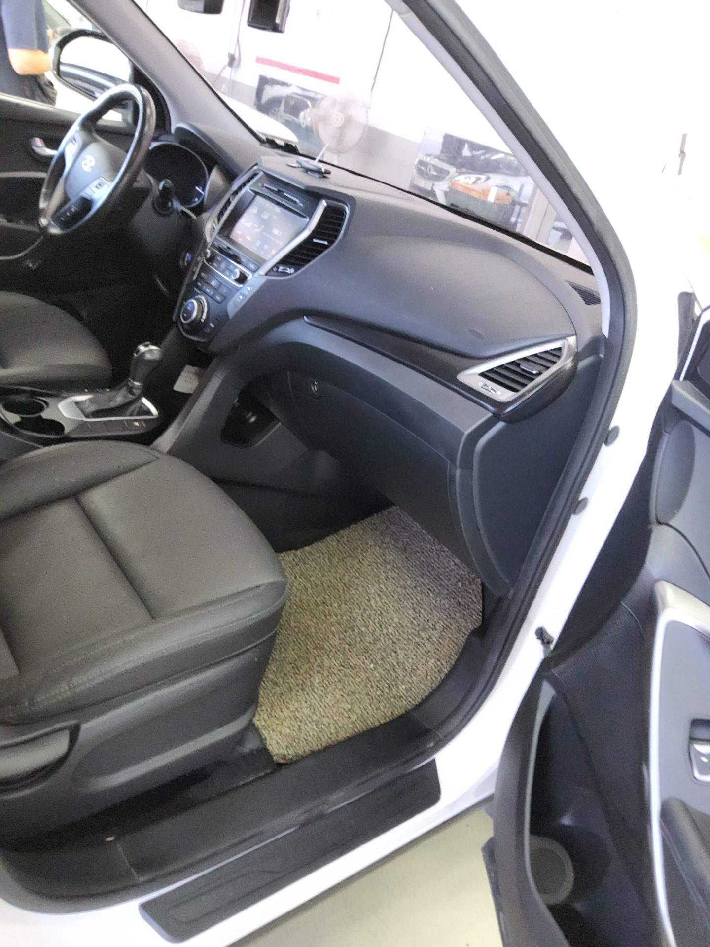 HYUNDAI SANTA FE THE PRIME DIESEL R2.0 2WD PREMIUM 2018 - zdjęcie 14
