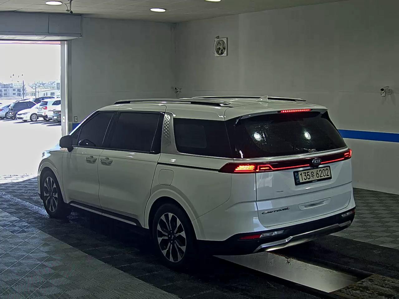 KIA NEW CARNIVAL (KA4) 9-SEATER DIESEL SIGNATURE 2021 - zdjęcie 6