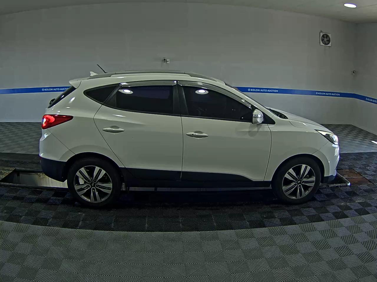 HYUNDAI NEW TUCSON ix DIESEL R2.0 2WD MODERN 2014 - zdjęcie 4