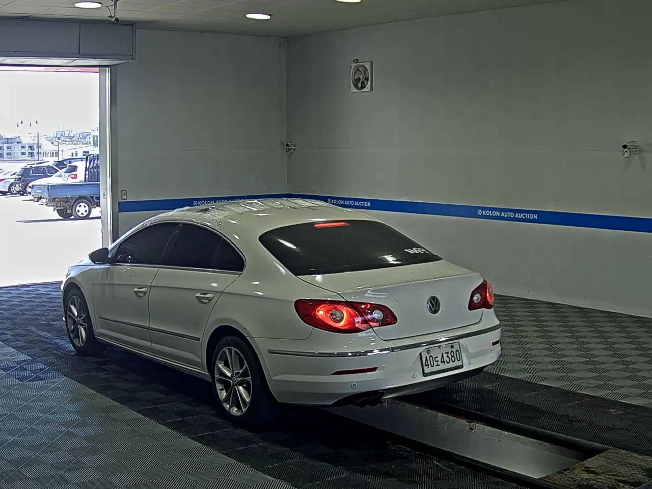 VOLKSWAGEN CC 2.0 TDI 2010 - zdjęcie 6