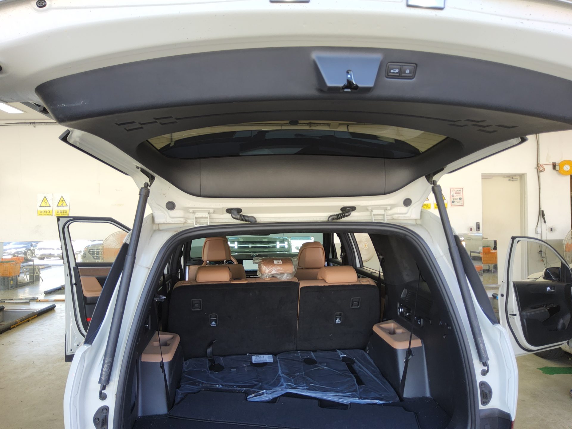 HYUNDAI THE ALL NEW SANTA FE HYBRID 1.6 HEV 2WD PRESTIGE PLUS 2025 - zdjęcie 15