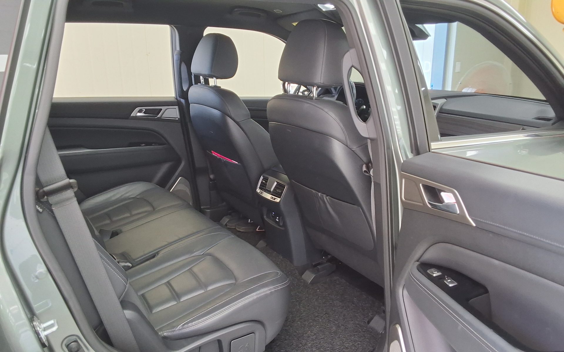 KG MOBILITY (SSANGYONG) G4 REXTON 2.2 4WD MAJESTY 2019 - zdjęcie 13
