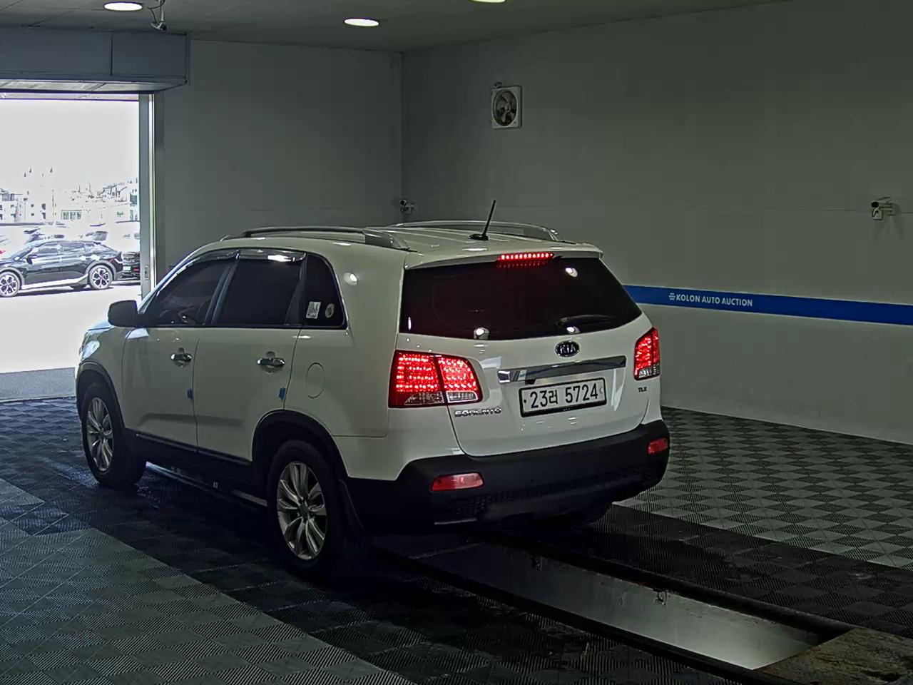 KIA SORENTO R DIESEL 2.0 2WD TLX LUXURY MODEL 2010 - zdjęcie 6