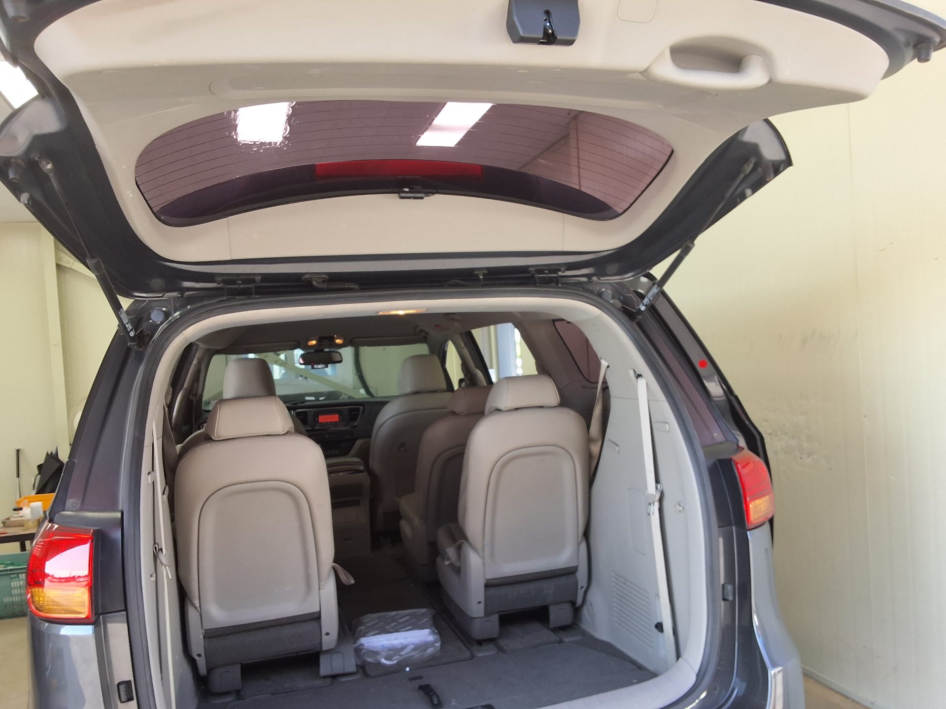 KIA ALL NEW CARNIVAL 11-SEATER DIESEL PRESTIGE 2015 - zdjęcie 16