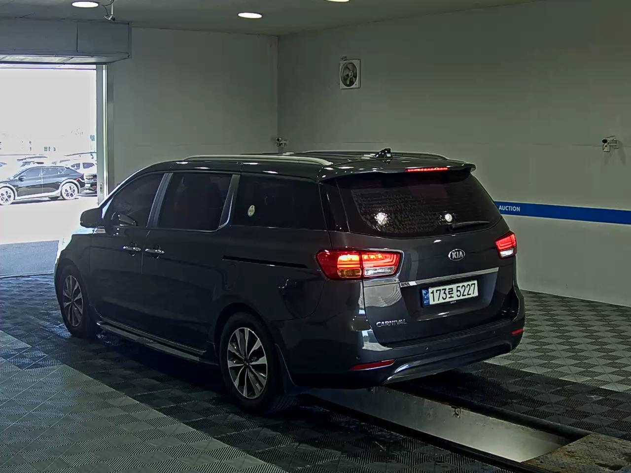 KIA ALL NEW CARNIVAL 11-SEATER DIESEL PRESTIGE 2015 - zdjęcie 6