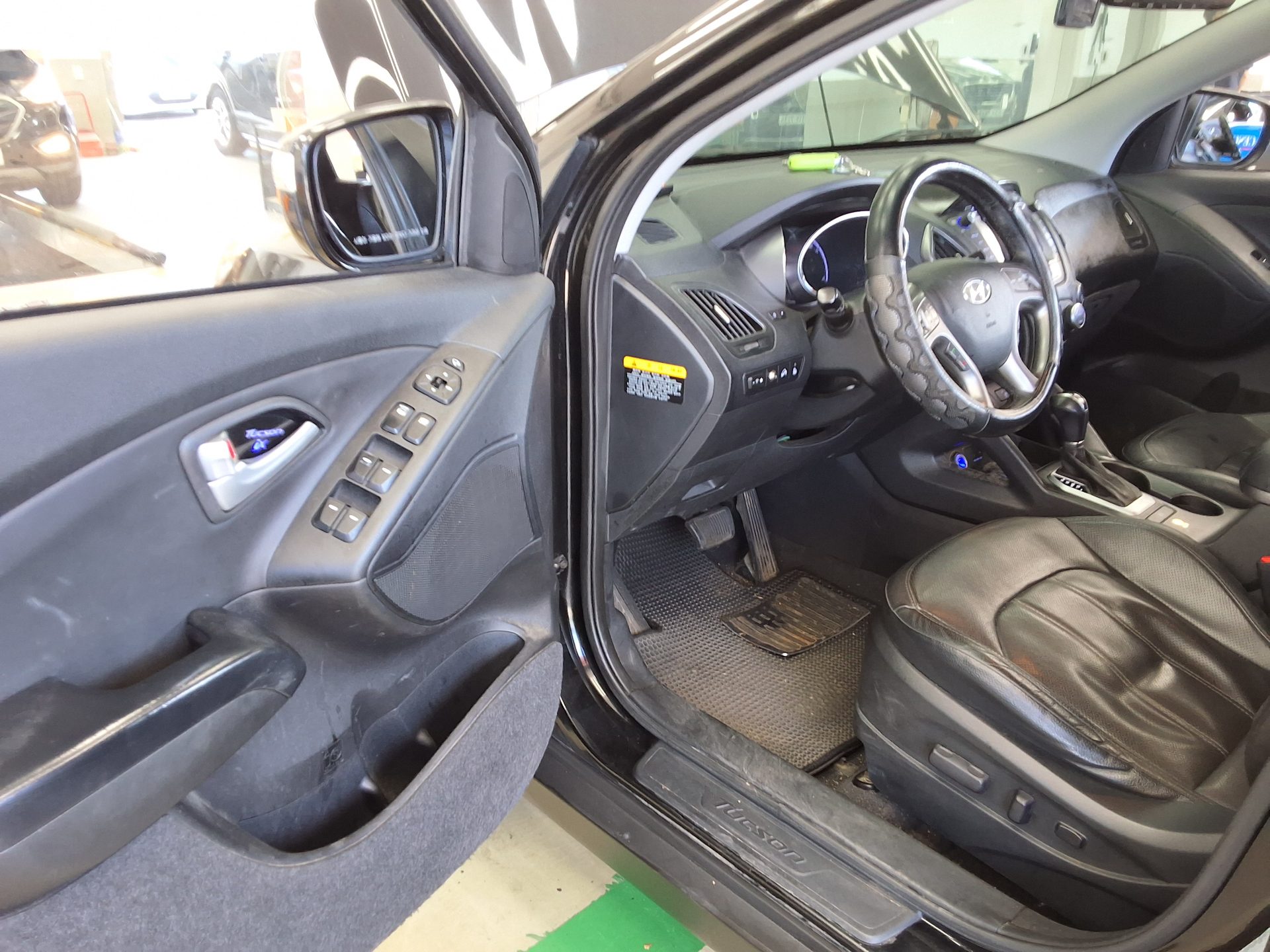HYUNDAI NEW TUCSON ix DIESEL R2.0 2WD MODERN 2014 - zdjęcie 11