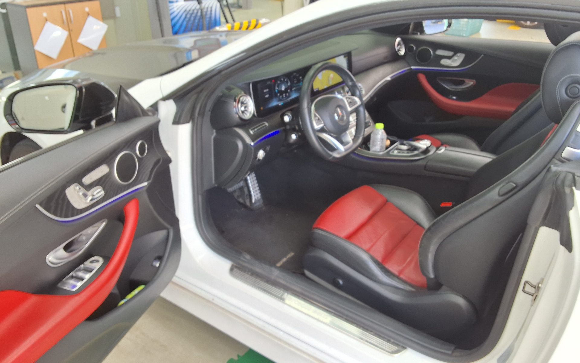 MERCEDES-BENZ E-CLASS (5TH GEN) COUPE E220d 2017 - zdjęcie 10