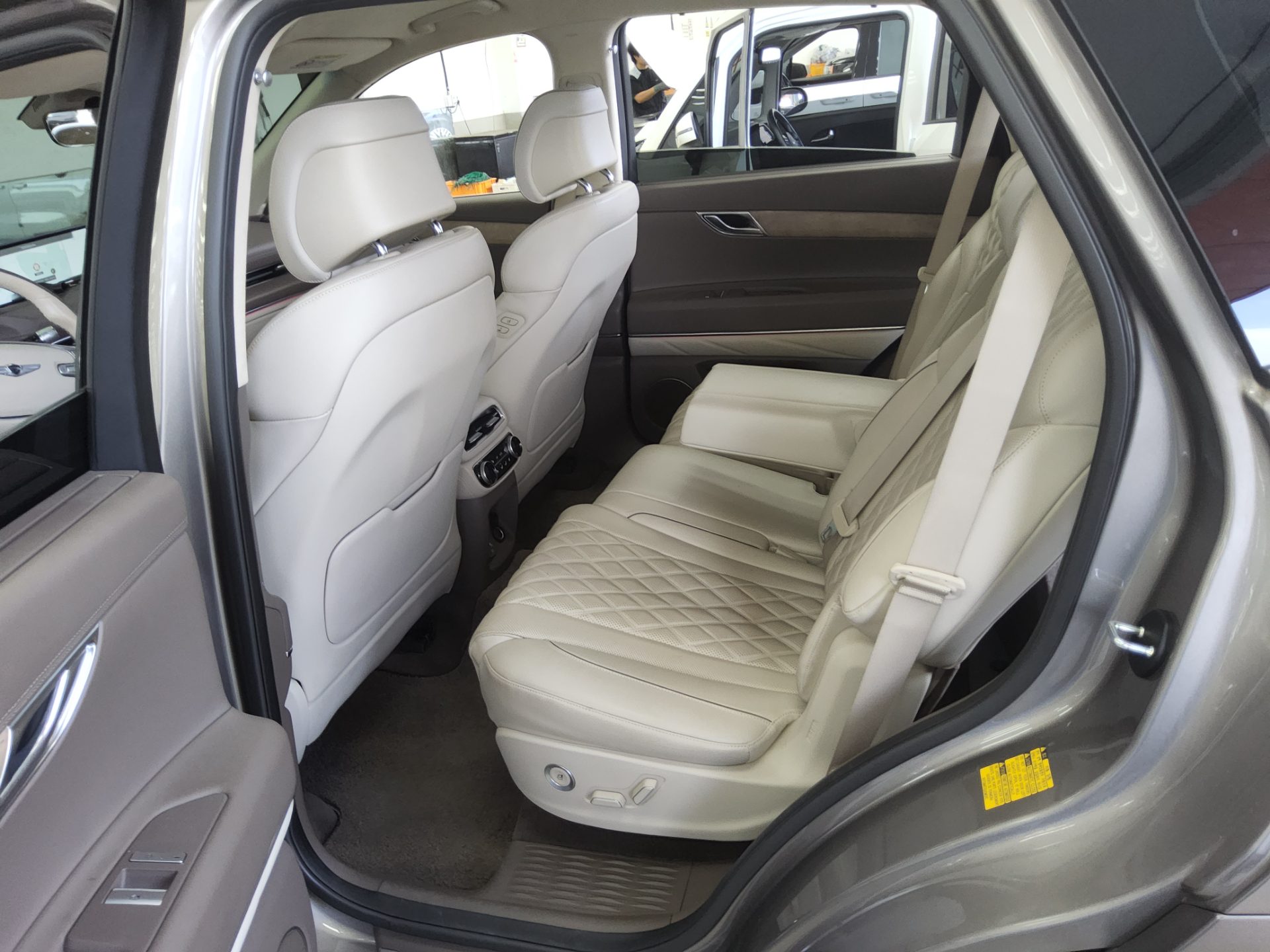 GENESIS GV80 2.5 GASOLINE AWD BASE MODEL 2020 - zdjęcie 12