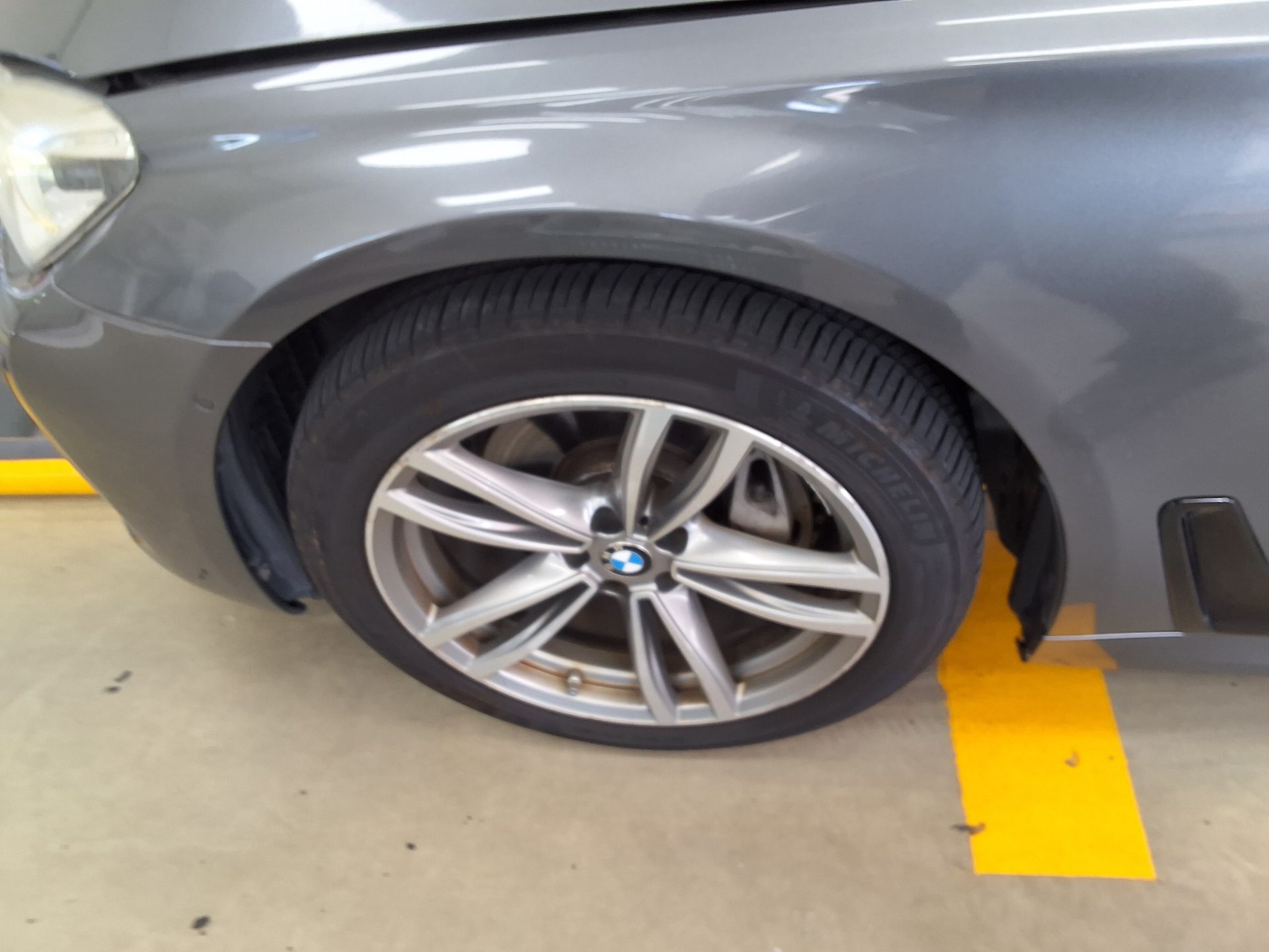 BMW 7 SERIES (6TH GEN) 740d xDRIVE M SPORT 2017 - zdjęcie 19
