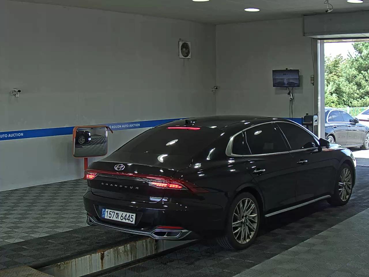 HYUNDAI THE NEW GRANDEUR IG GASOLINE 2.5 CALLIGRAPHY 2021 - zdjęcie 5