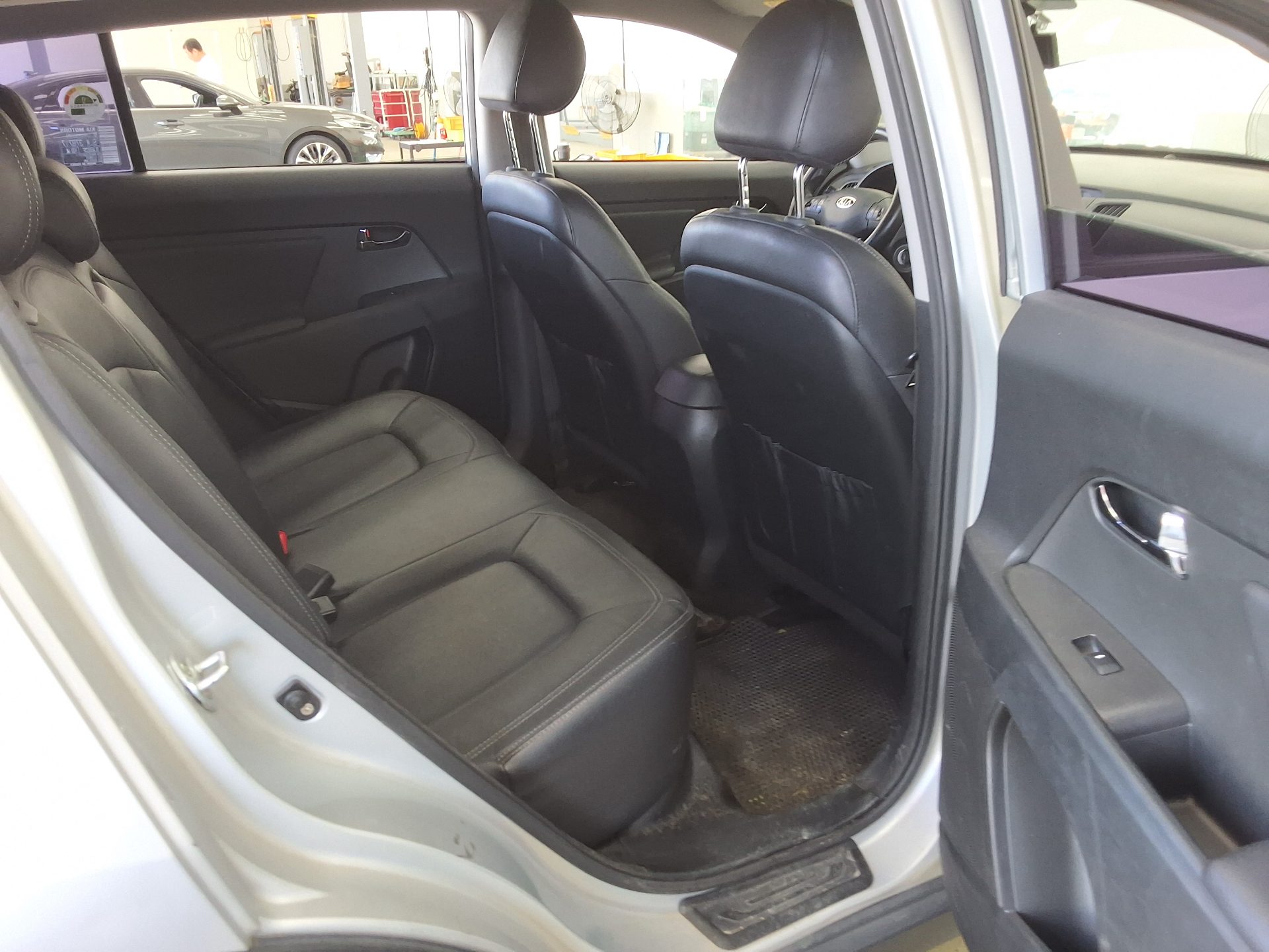 KIA SPORTAGE R DIESEL R2.0 2WD TLX PREMIUM MODEL 2012 - zdjęcie 14