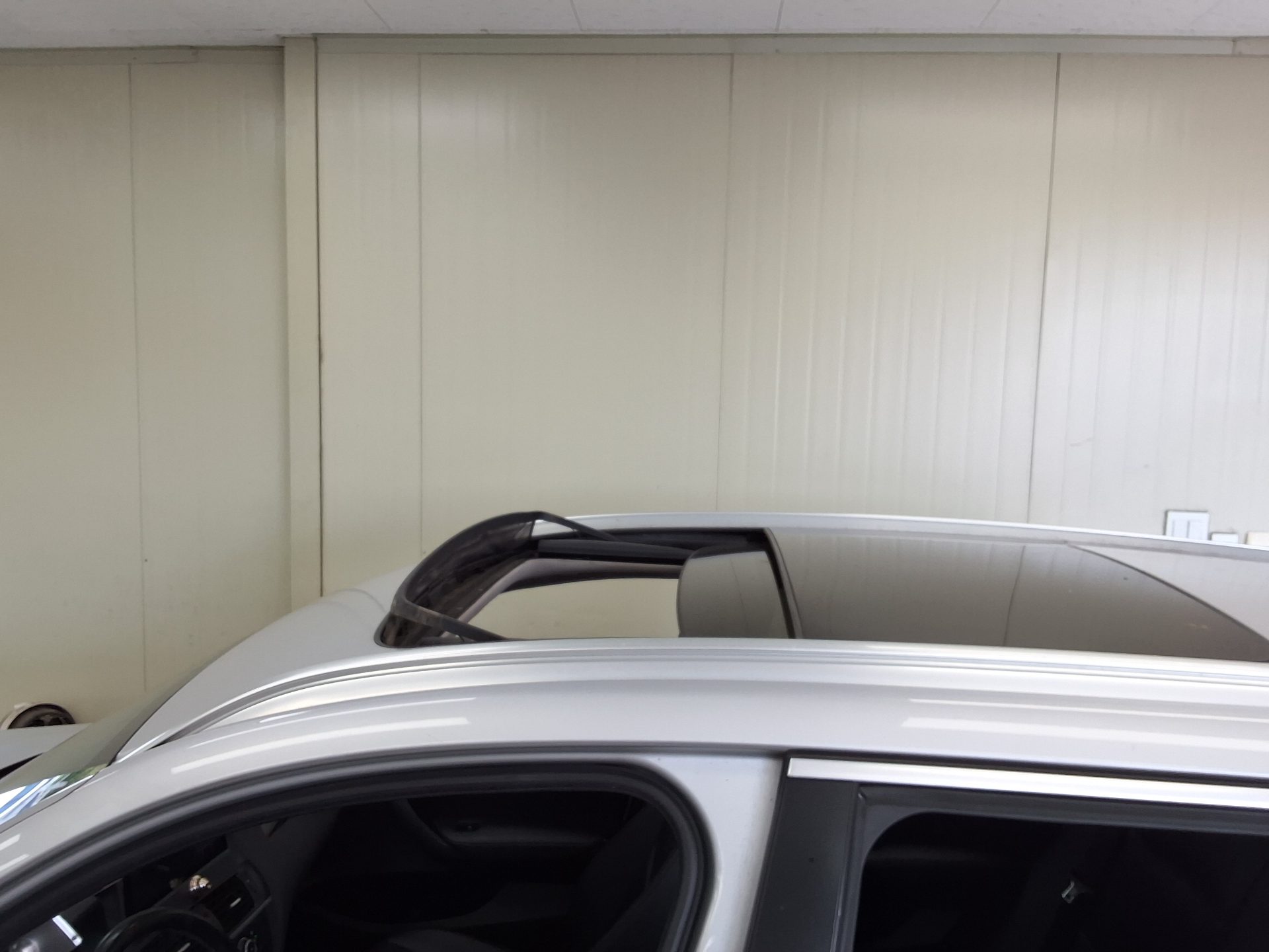 BMW X3 (2ND GEN) 20d xDRIVE HIGH 2011 - zdjęcie 28