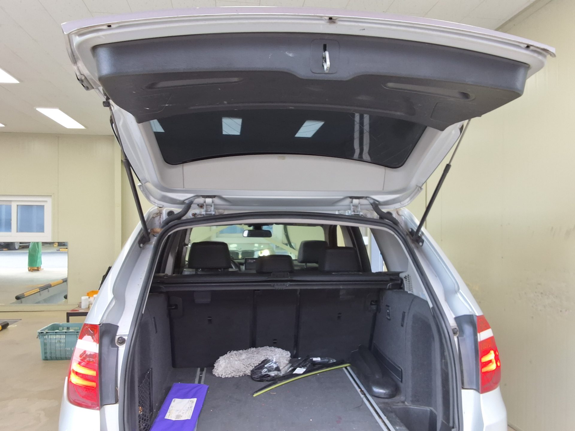 BMW X3 (2ND GEN) 20d xDRIVE HIGH 2011 - zdjęcie 16