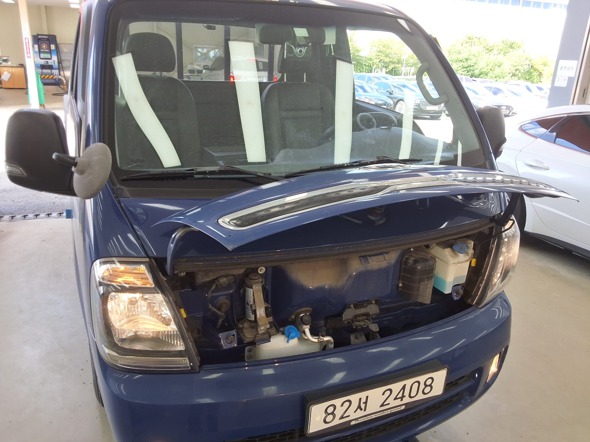 KIA THE NEW BONGO III CARGO 1 TON LPG KING CAB EXTRA LONG WHEELBASE GL 2020 - zdjęcie 17