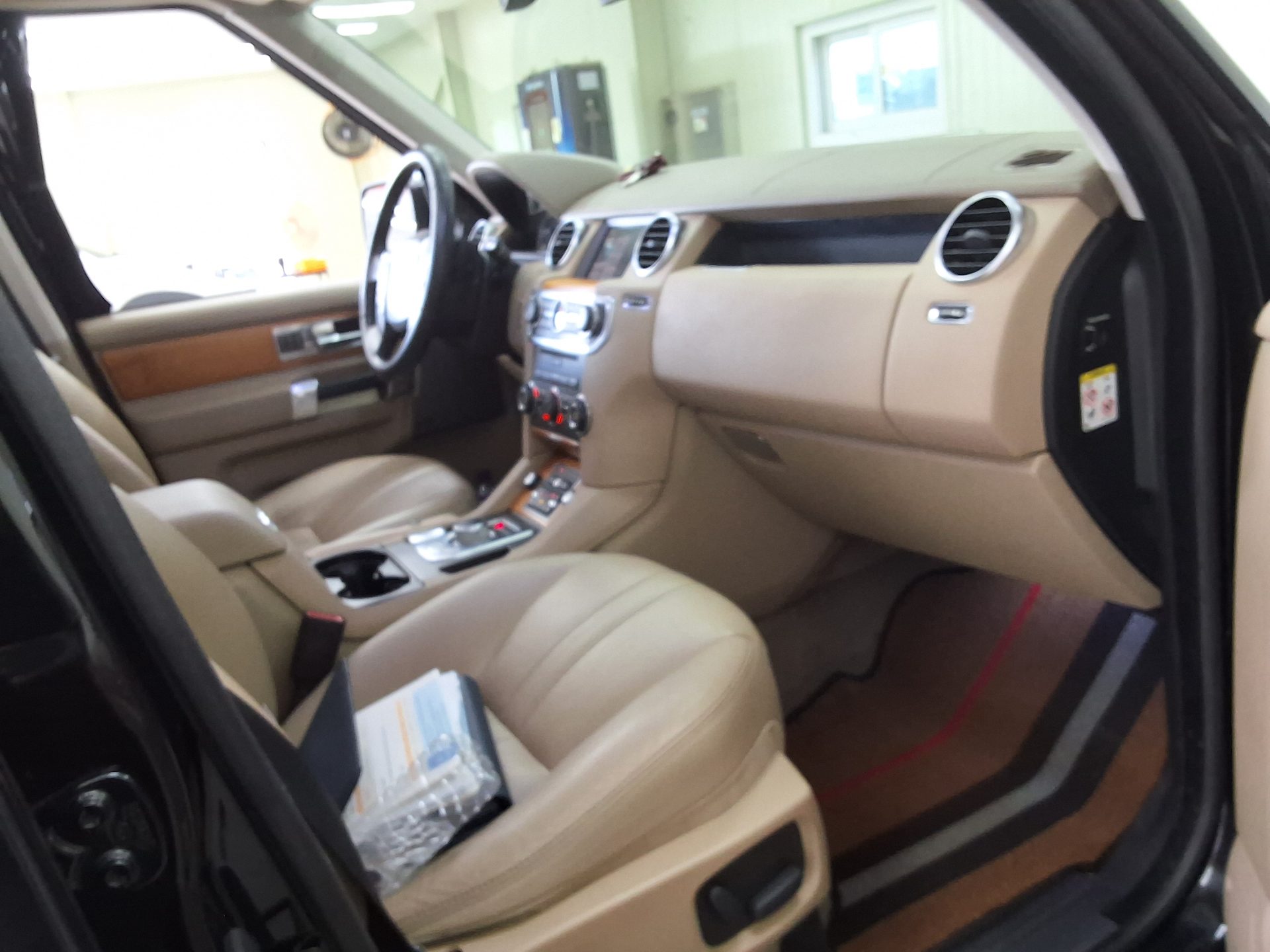 LAND ROVER DISCOVERY 4 3.0 SDV6 SE 2012 - zdjęcie 15