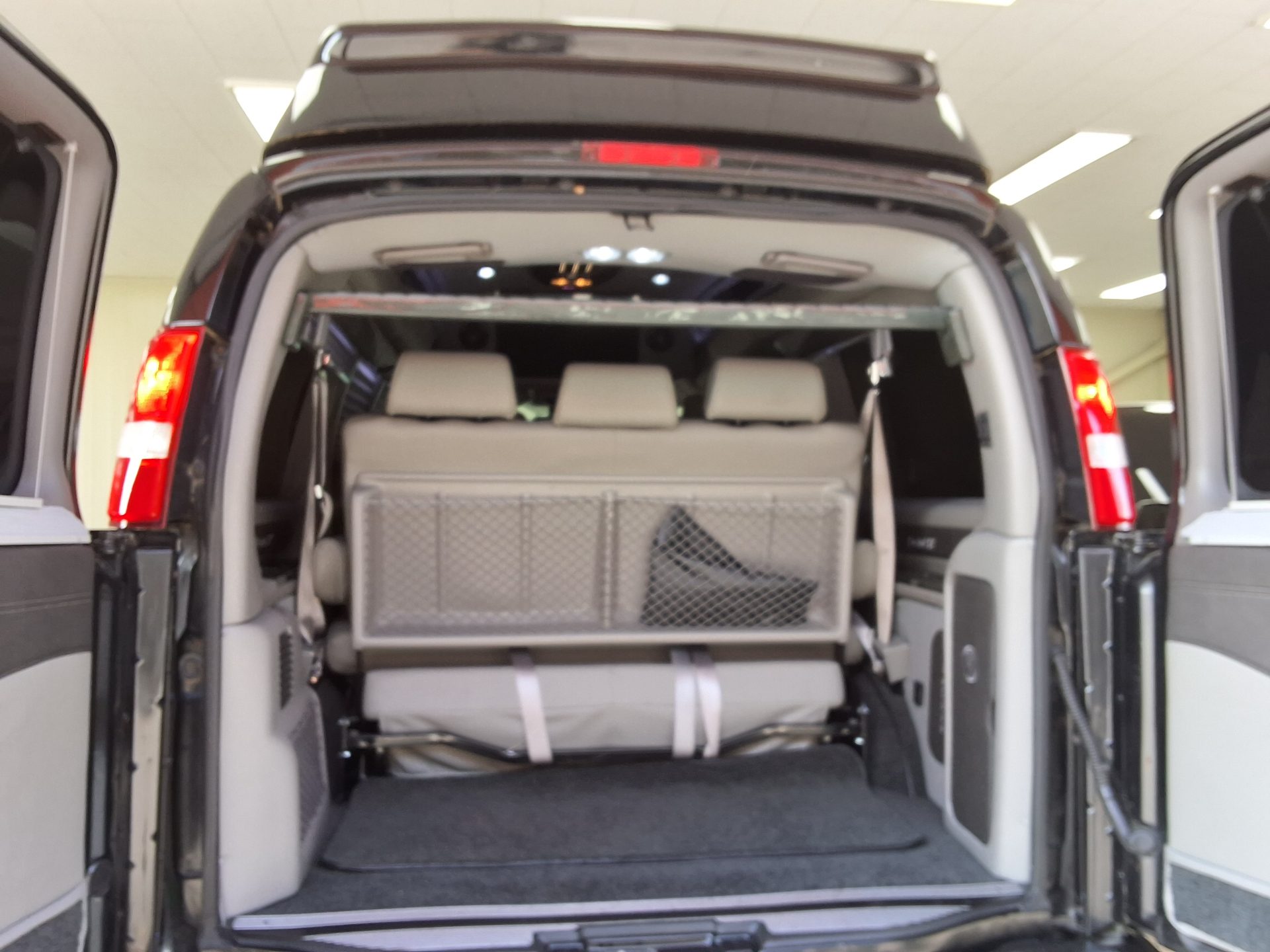 CHEVROLET EXPRESS VAN 6 2019 - zdjęcie 15