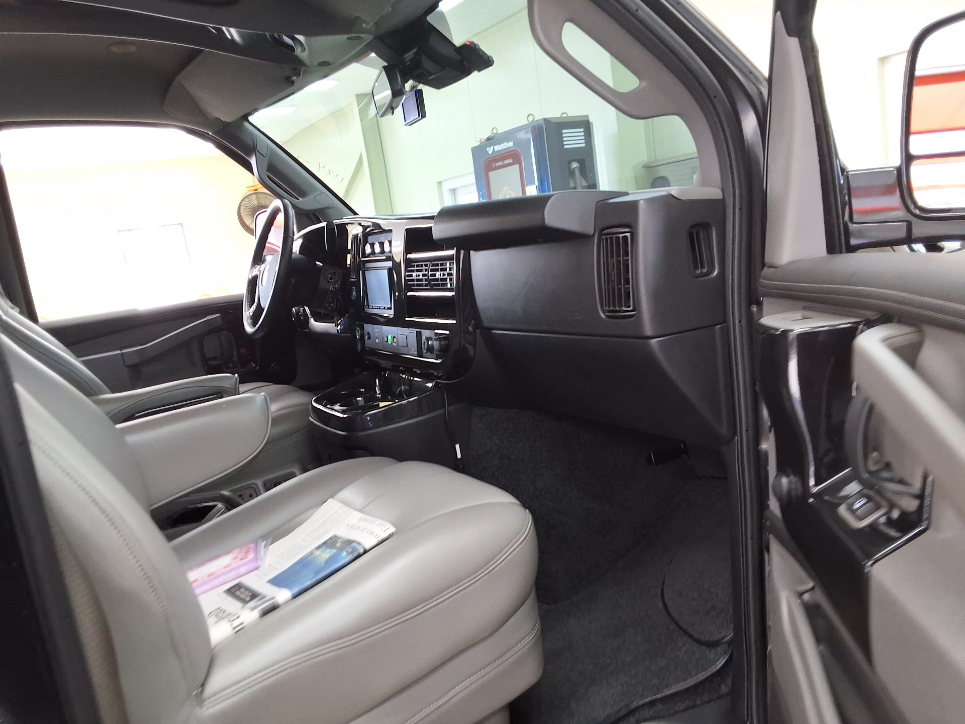 CHEVROLET EXPRESS VAN 6 2019 - zdjęcie 14
