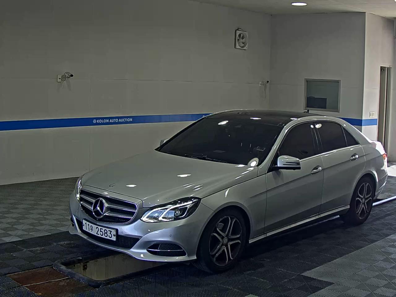 MERCEDES-BENZ E-CLASS (4TH GEN) E250 CDI BLUETEC 4MATIC AVANTGARDE 2016 - zdjęcie 2