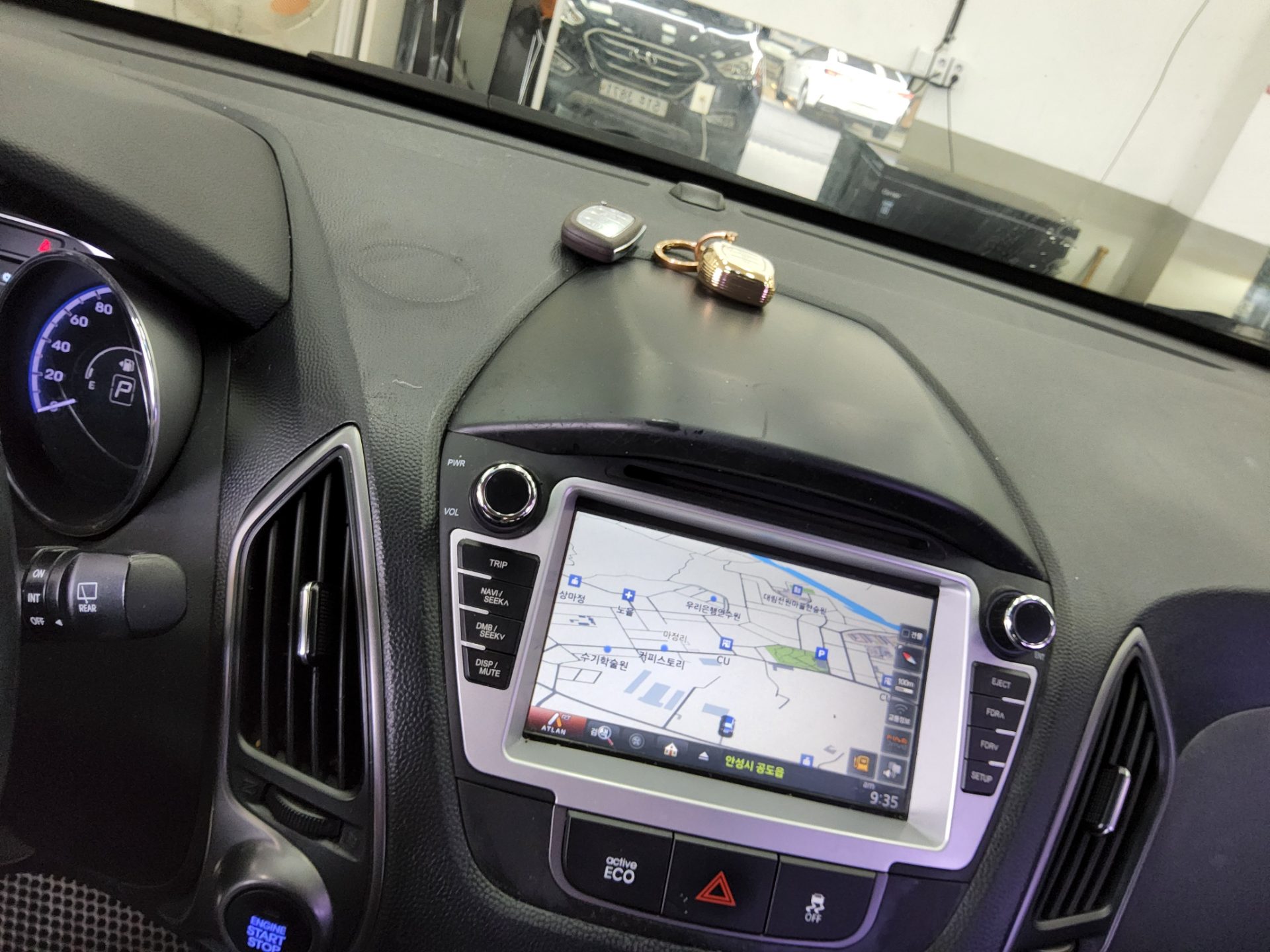 HYUNDAI NEW TUCSON ix DIESEL R2.0 2WD MODERN 2014 - zdjęcie 17