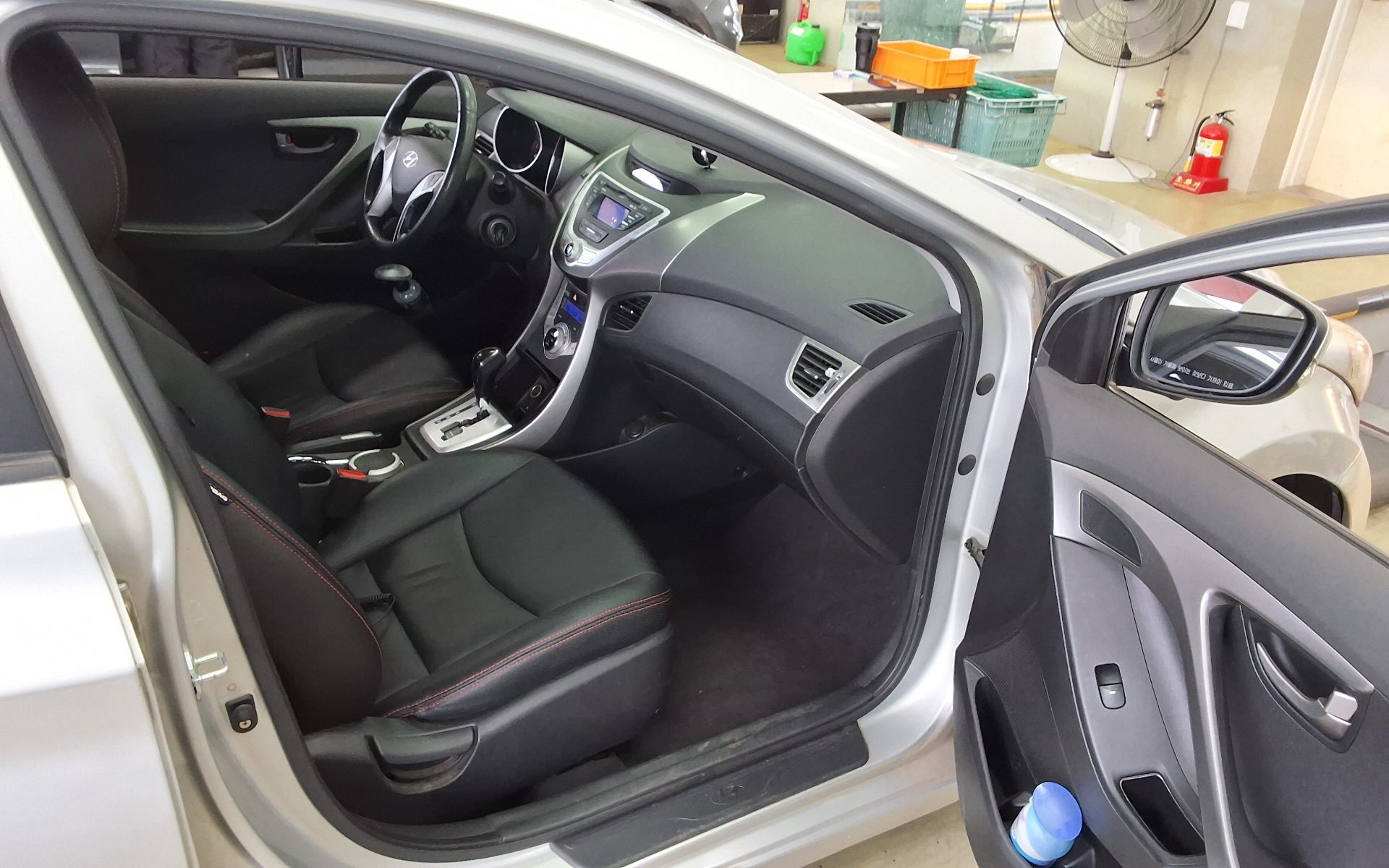 HYUNDAI AVANTE MD M16 GDi LUXURY 2012 - zdjęcie 14