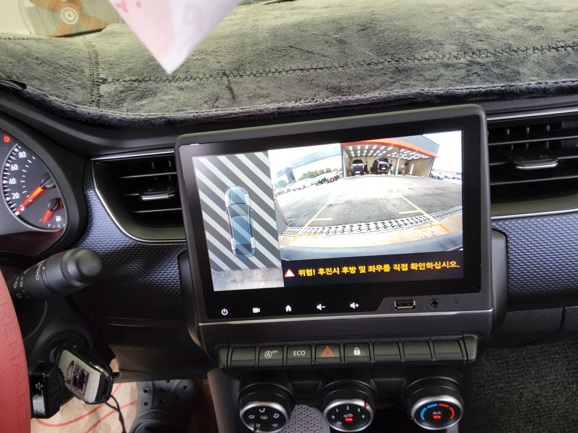 RENAULT (SAMSUNG) XM3 1.6 GTe SE 2021 - zdjęcie 17