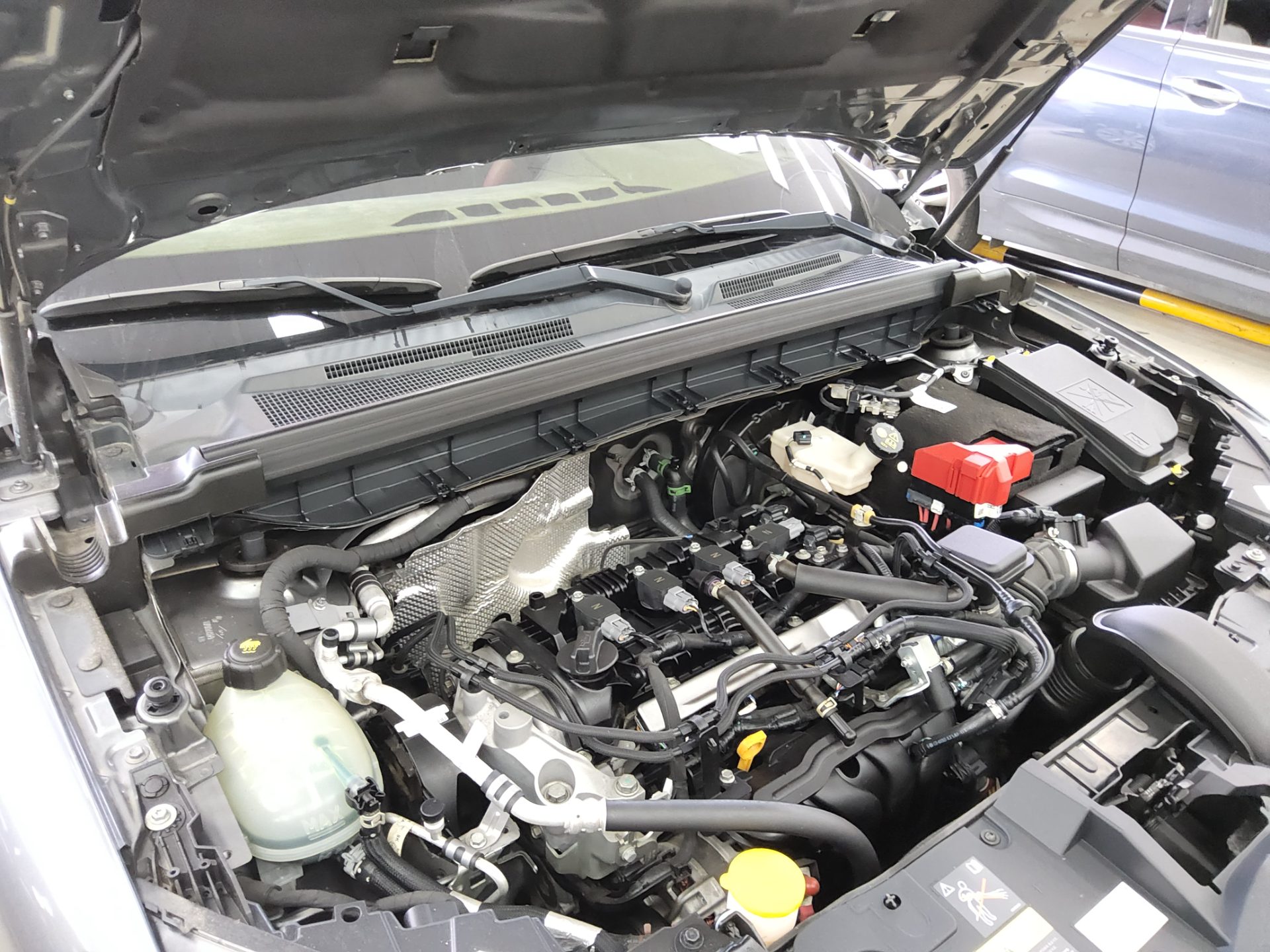 RENAULT (SAMSUNG) XM3 1.6 GTe SE 2021 - zdjęcie 18