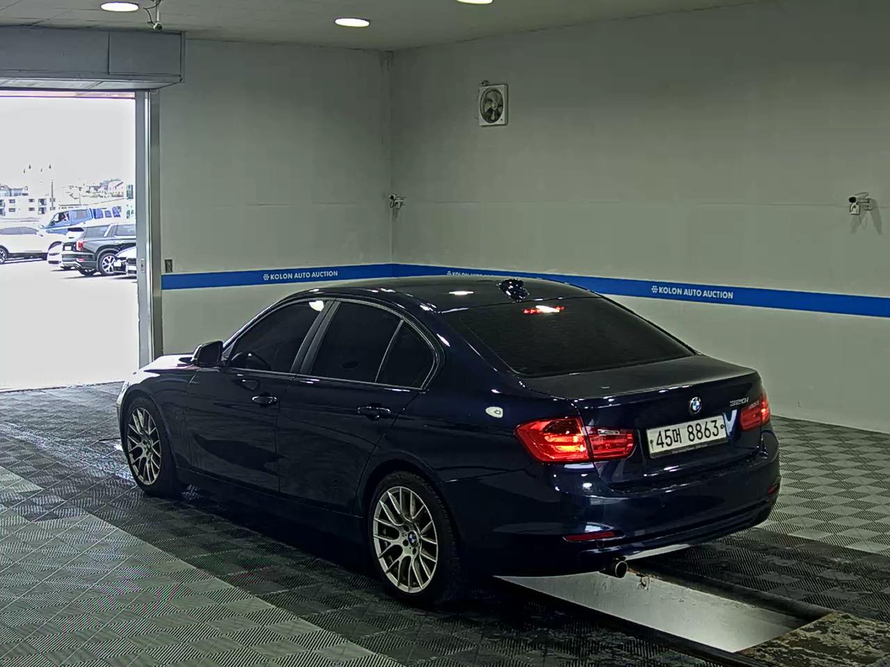 BMW 3 SERIES (6TH GEN) 320i 2014 - zdjęcie 6